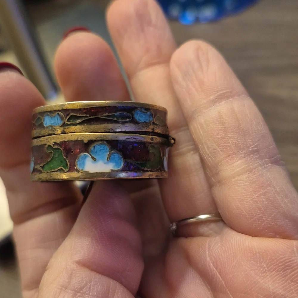 Source Unknown Red Enamel Floral Cloisonné Mini Jewelry Trinket Box